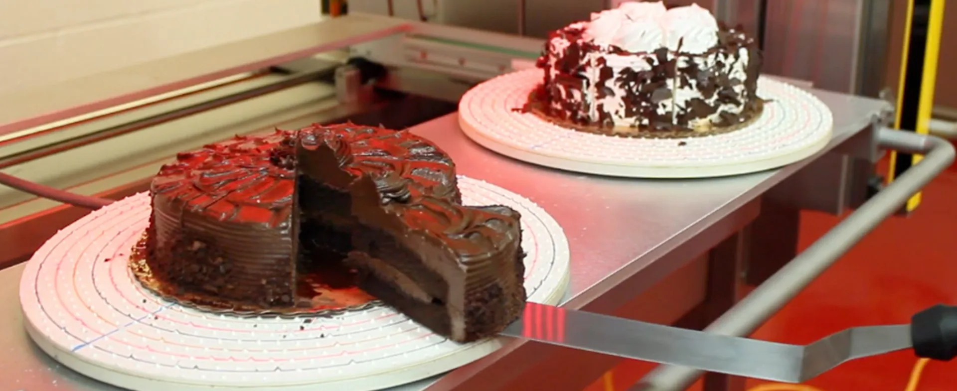 KRUMBEIN | TKSM Vertical Cake & Pastry Slicer | Hero